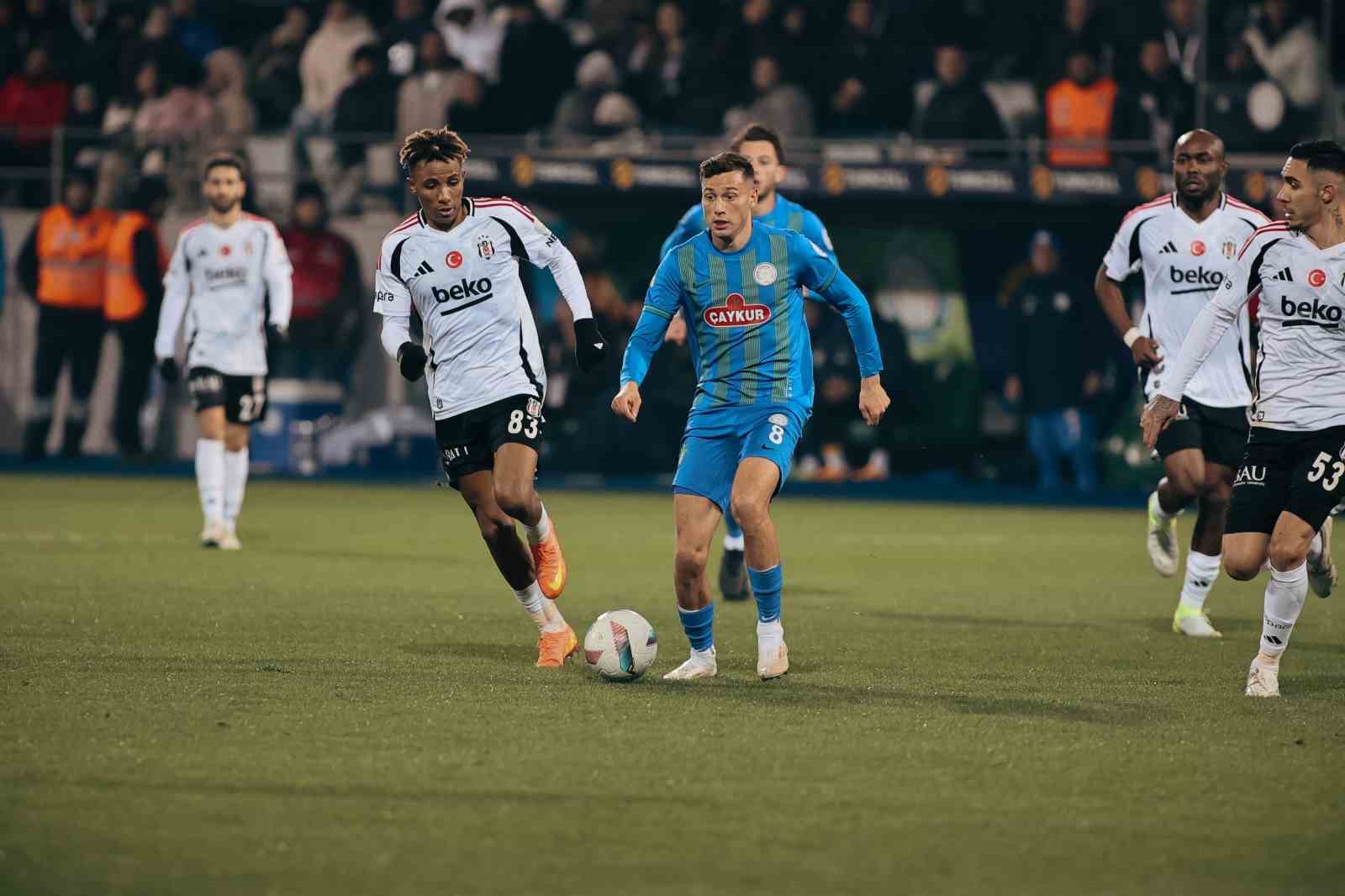 Trendyol Süper Lig: Çaykur Rizespor: 1 - Beşiktaş: 1 (Maç sonucu)
