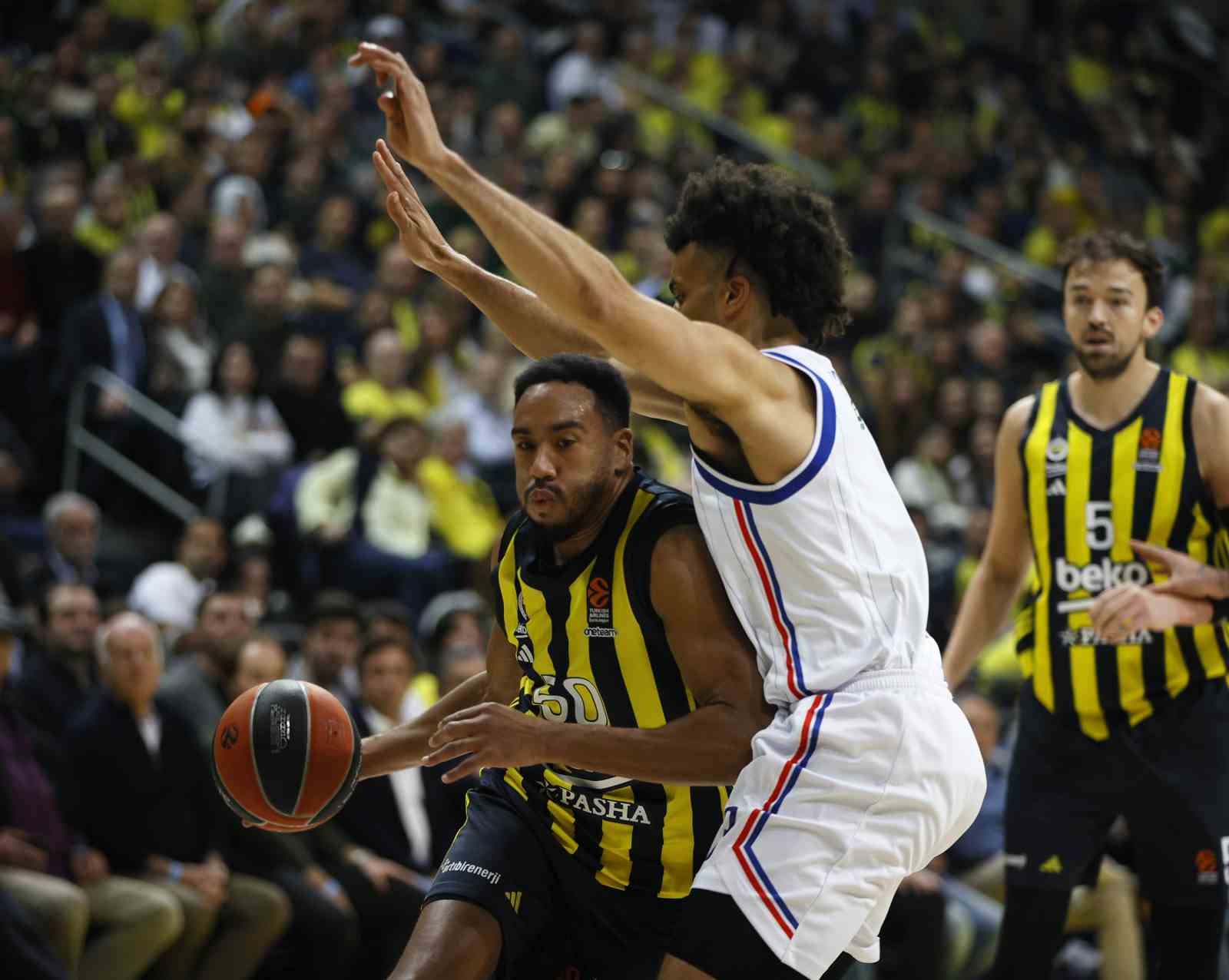 Euroleague’de Türk derbisini Fenerbahçe kazandı
