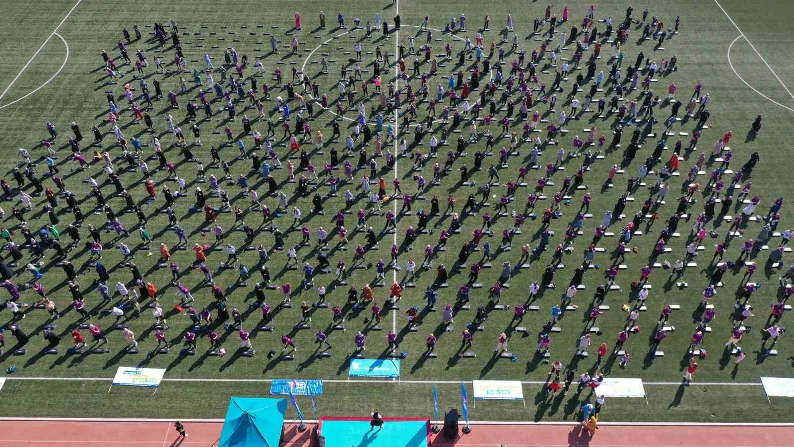 1 milyon 200 bin kişiye spordan sağlığa, eğitimden kültürel etkinliklere kadar hizmet
