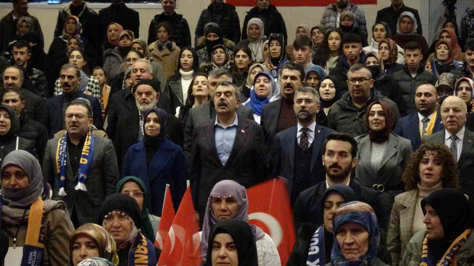 Milli Eğitim Bakanı Tekin, AK Parti Erzurum Kadın ve Gençlik Kolları kongrelerinde konuştu:
