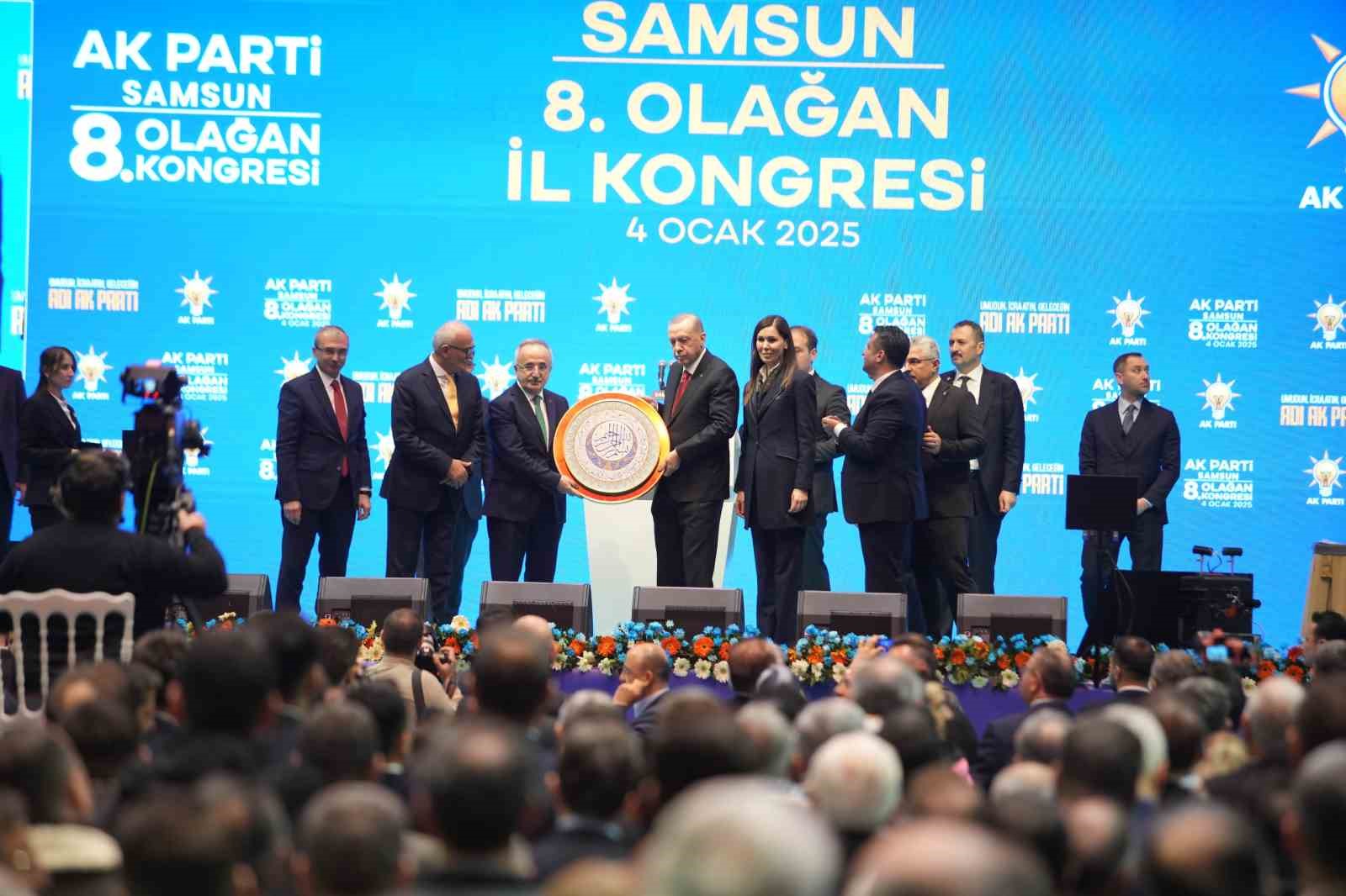 AK Parti Samsun 8. Olağan Kongresi’nde Mehmet Köse güven tazeledi
