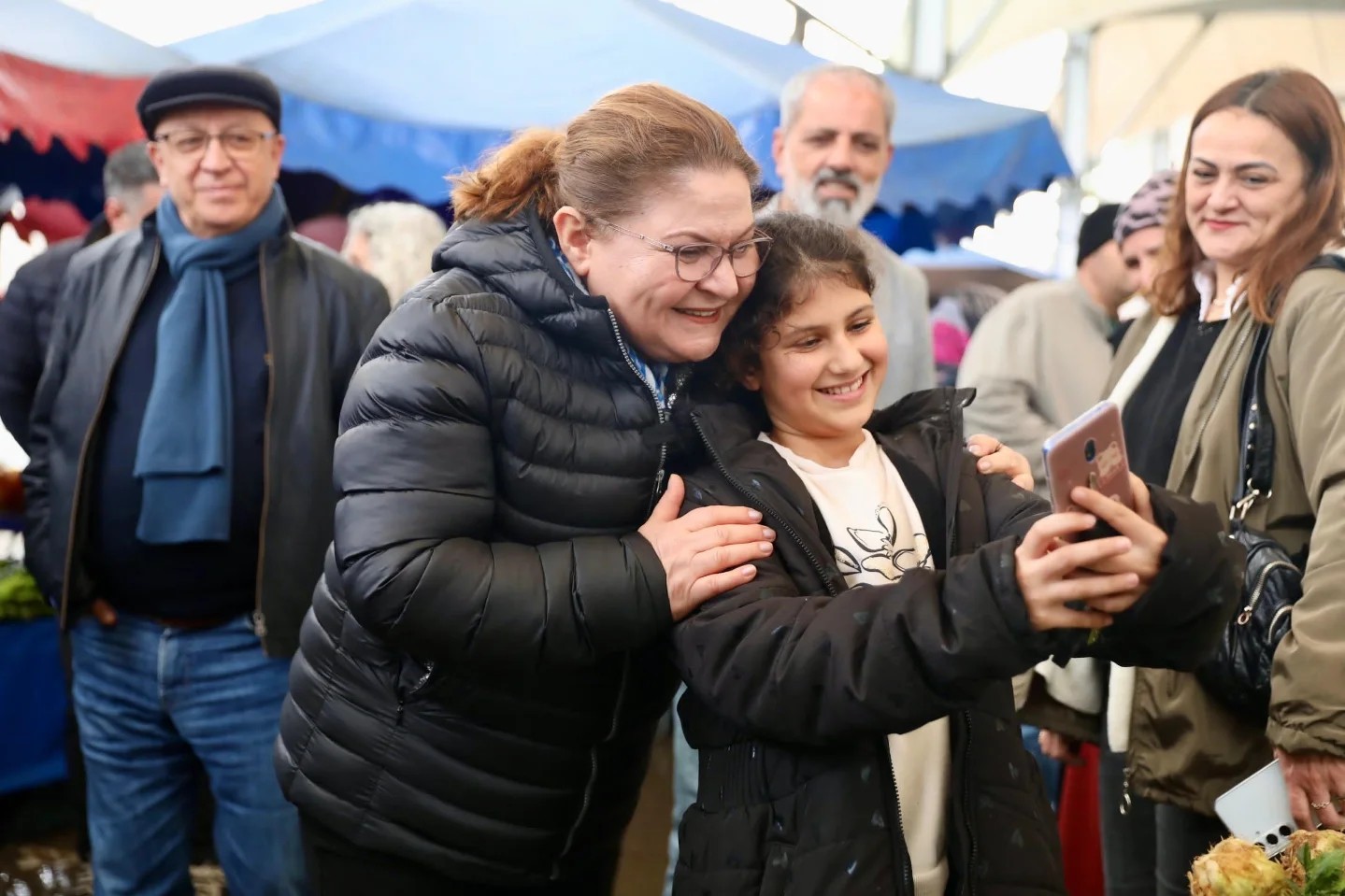 Başkan Gençay, vatandaşlarla bir araya geldi
