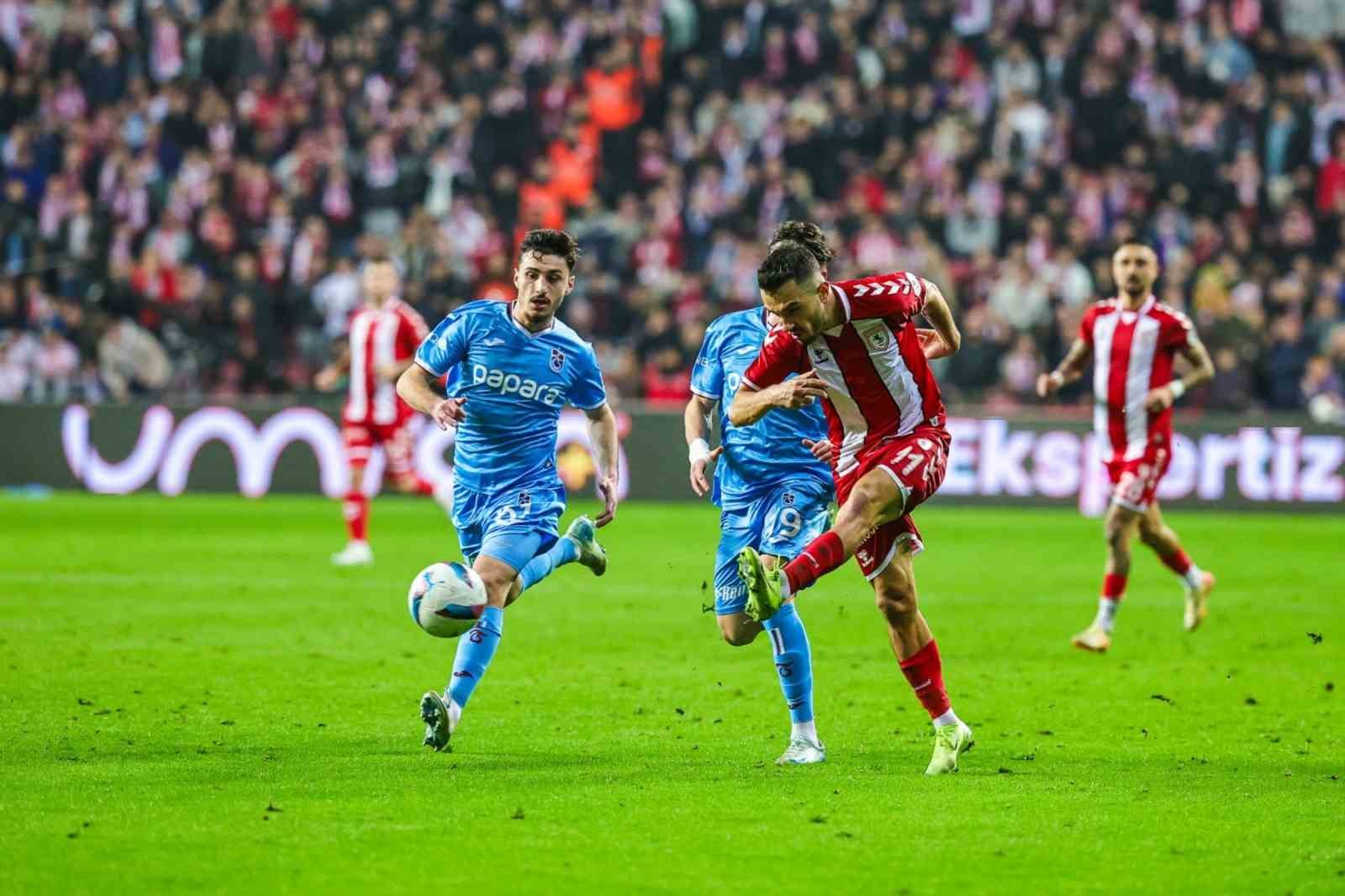 Trendyol Süper Lig: Samsunspor: 2 - Trabzonspor: 1 (Maç sonucu)
