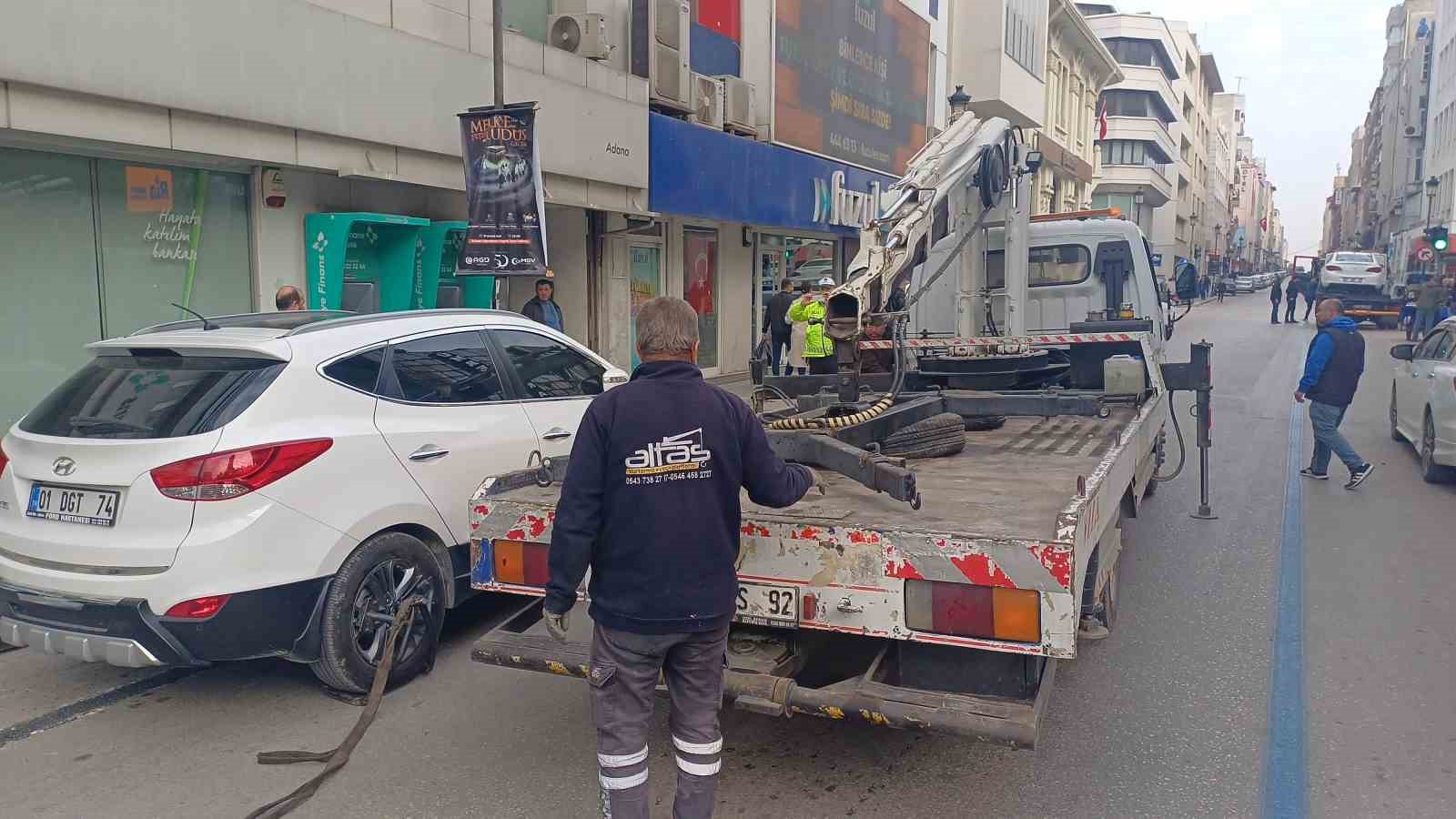 Adana’da hatalı park yapan 634 sürücüye cezai işlem uygulandı
