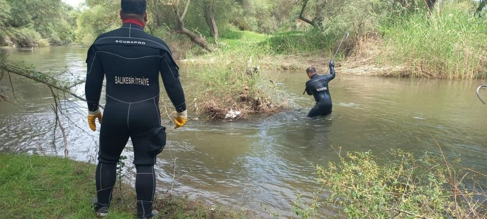 Balıkesir Büyükşehir İtfaiyesi 2024 yılında 9 bin 945 olaya müdahale etti
