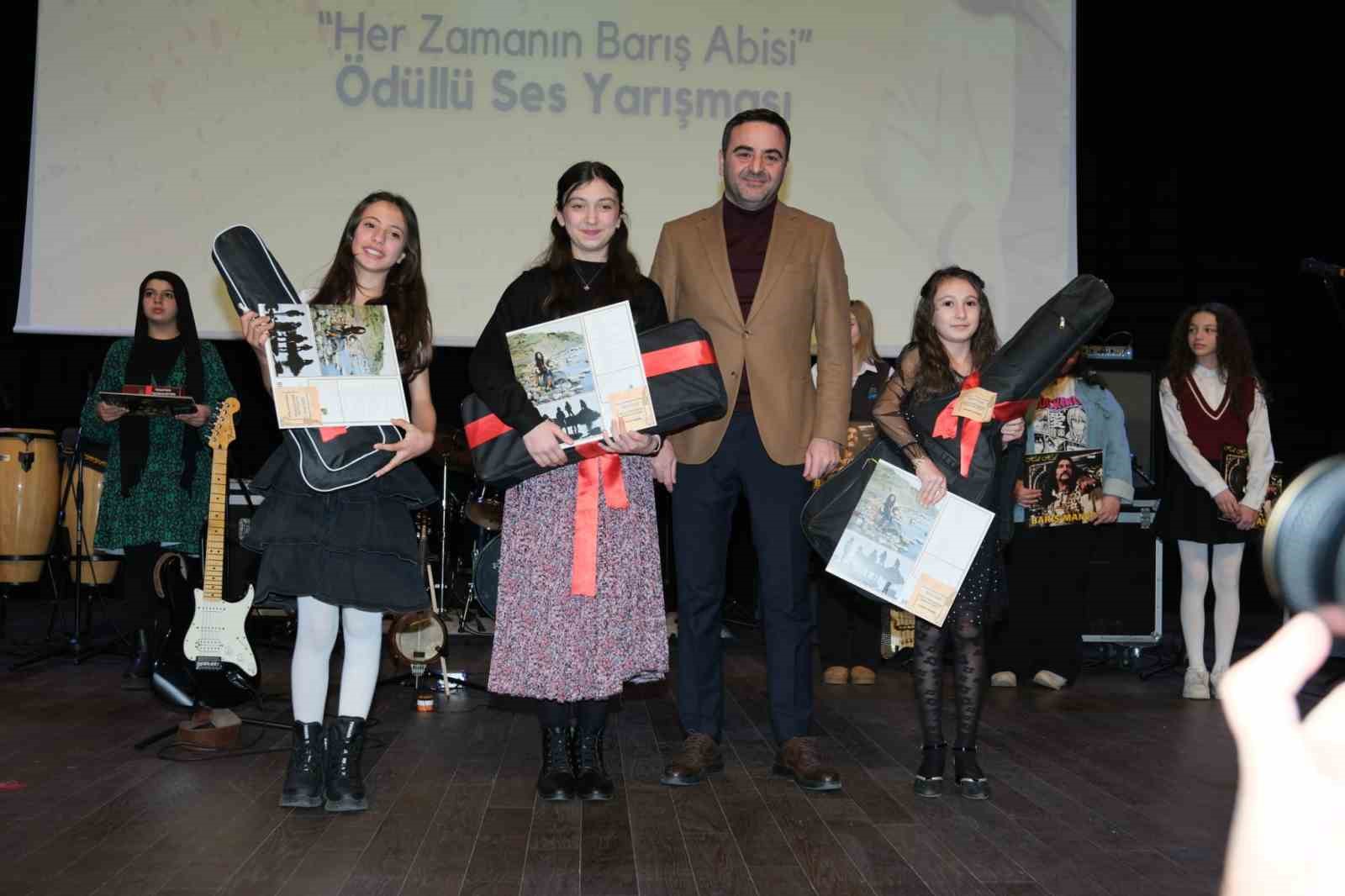 Barış Manço’nun anısına ses yarışması: Genç yetenekler göz doldurdu
