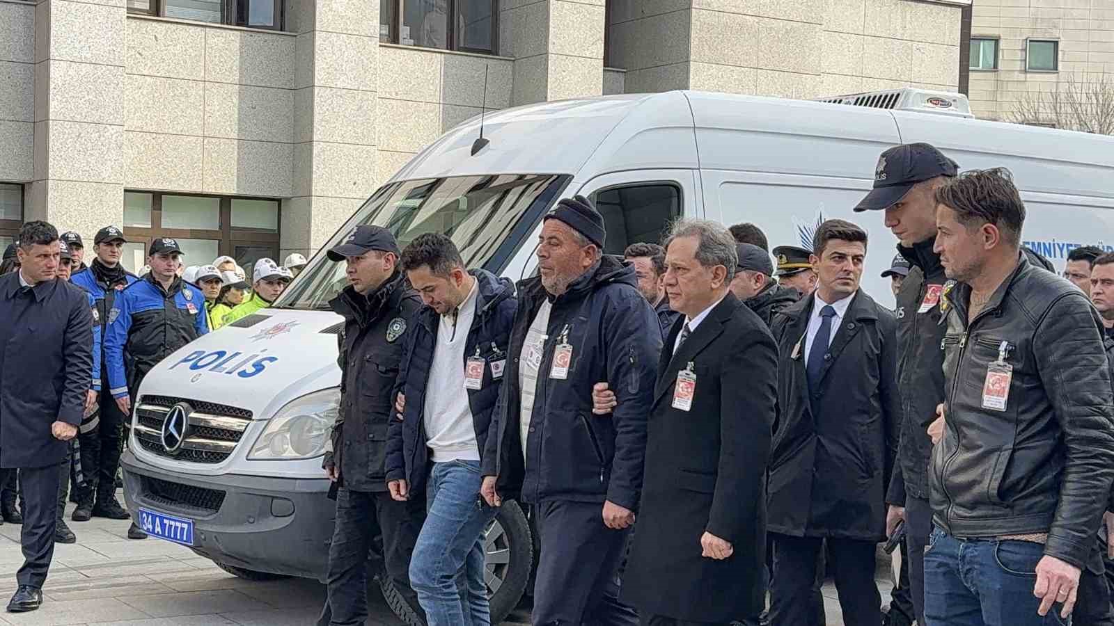 İstanbul Emniyet Müdürlüğü’nde şehit Emirhan Aramış’ın cenaze töreni düzenlendi
