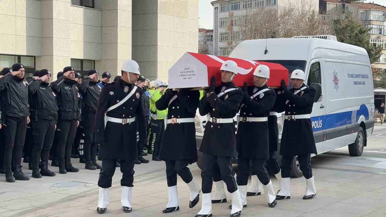 İstanbul Emniyet Müdürlüğü’nde şehit Emirhan Aramış’ın cenaze töreni düzenlendi
