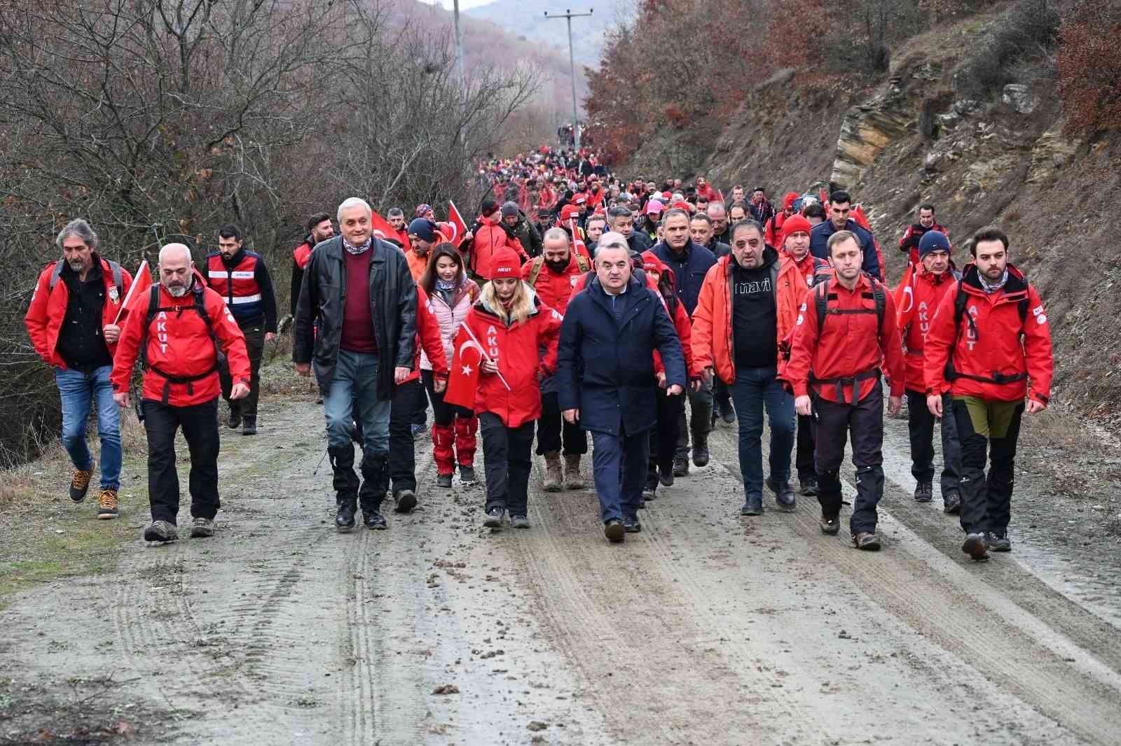 İnönü Savaşları şehitleri 8 kilometrelik yürüyüşle anıldı
