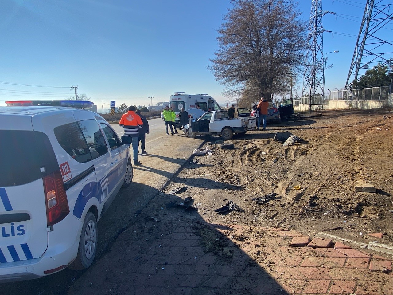 Konya’da otomobil ile pikap çarpıştı: 5 yaralı
