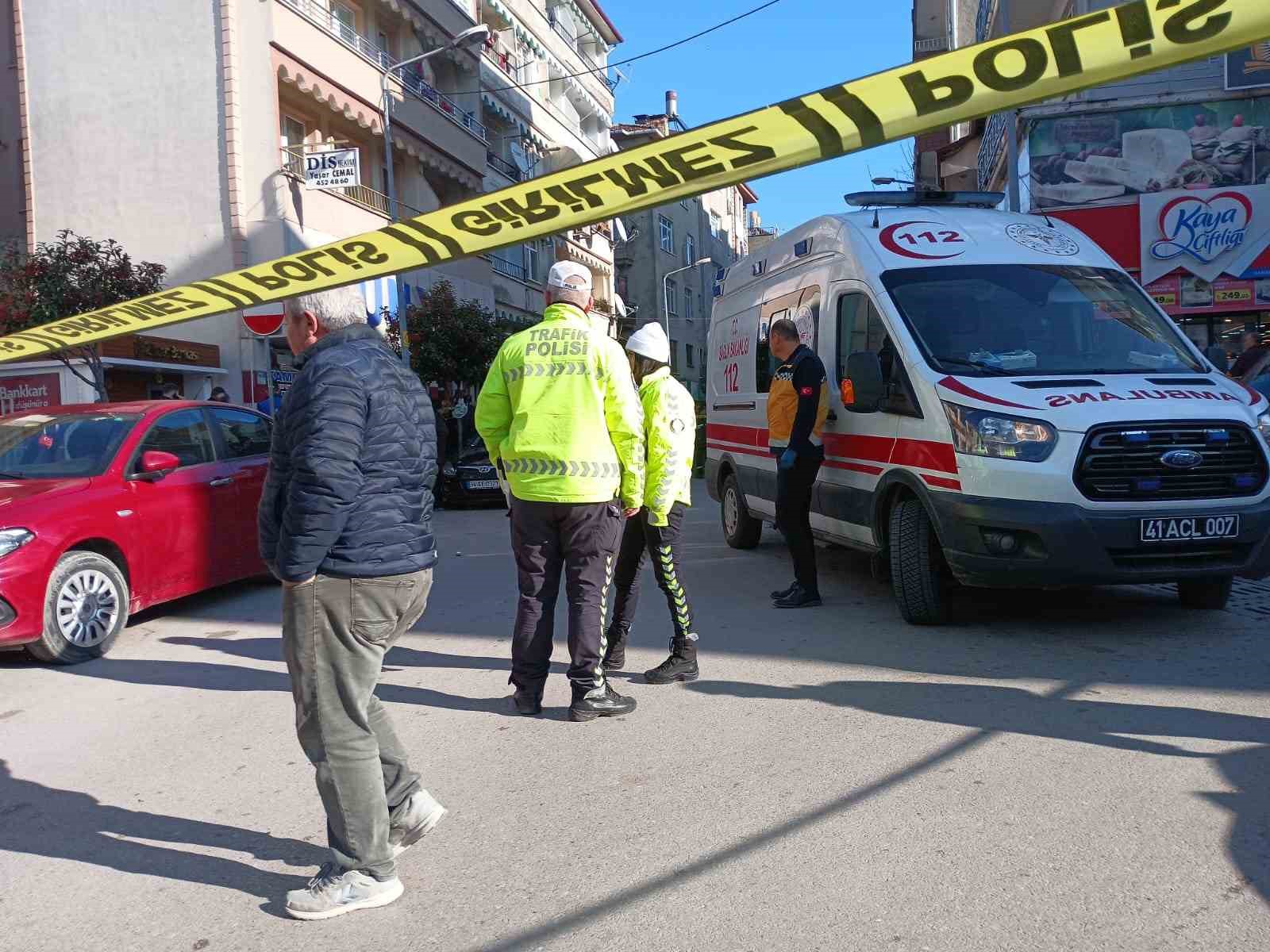 Korkunç cinayet: Herkesin gözü önünde öldürdü
