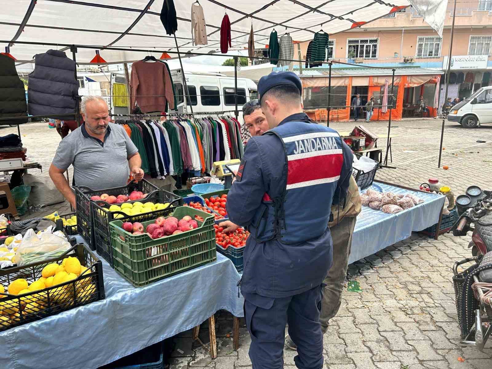 Karpuzlu’da vatandaşlar hırsızlık olaylarına karşı bilgilendirildi
