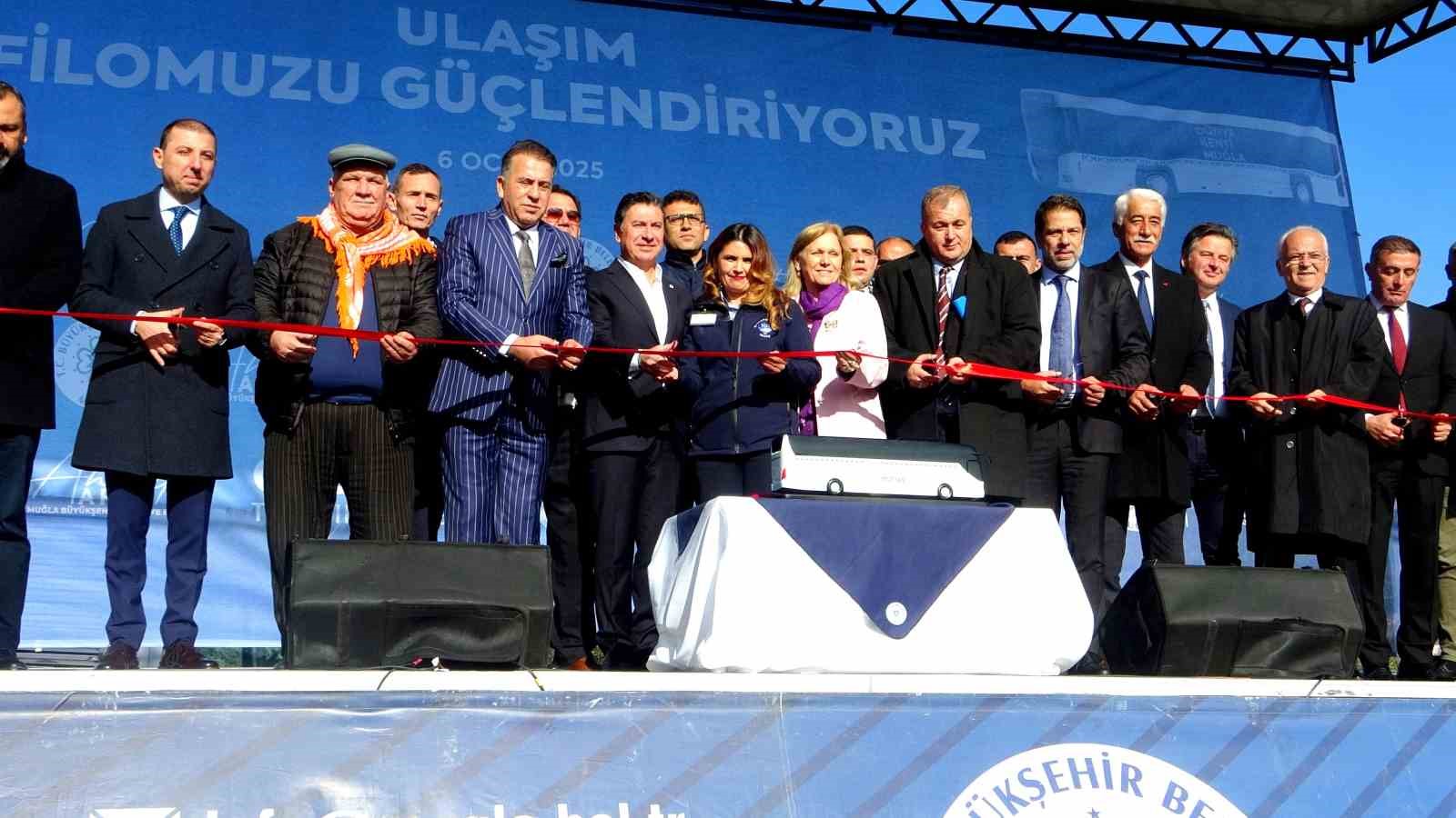 Muğla Büyükşehir Belediyesi’nden toplu taşımaya 35 yeni otobüs
