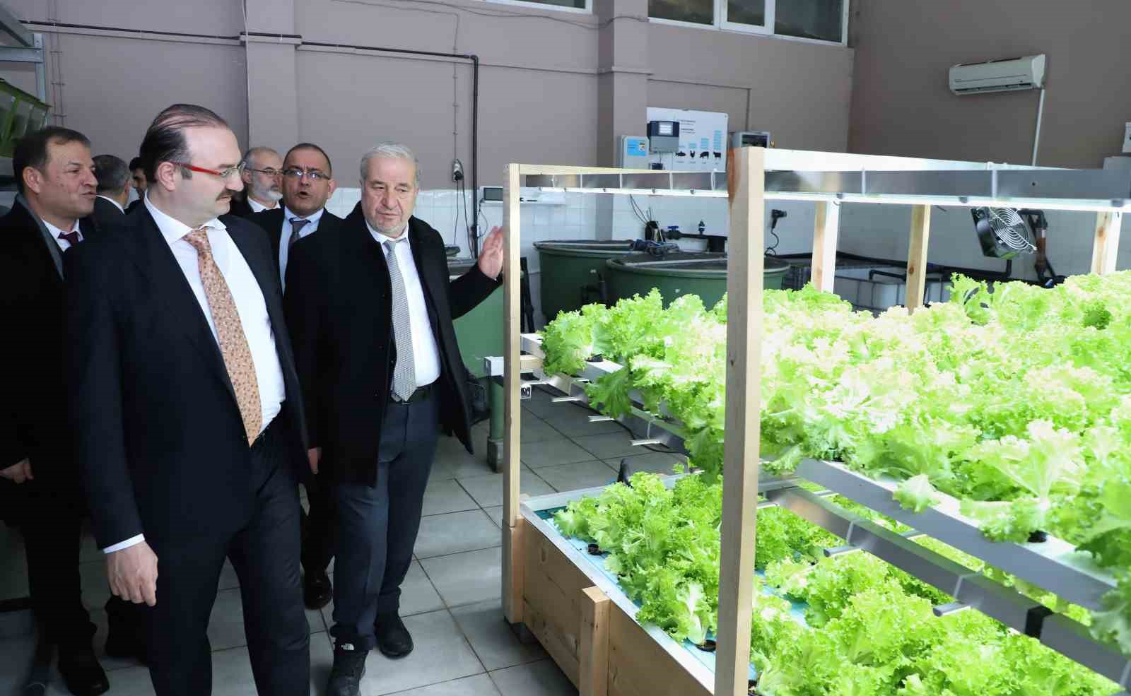 Su ürünleri fakültesi alabalık üretim tesisi, yenilenen yüzüyle hizmete açıldı
