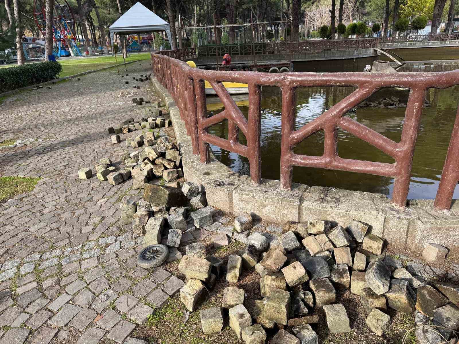 Aydın Büyükşehir’den Sümerpark’ta kapsamlı temizlik ve bakım çalışması
