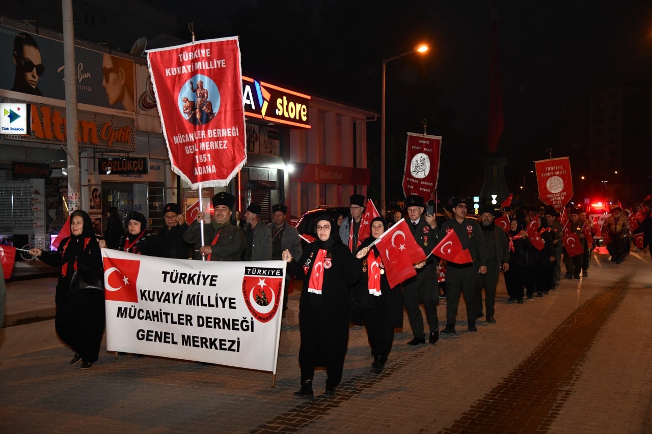 Osmaniye’nin kurtuluşunun 103. yılı fener alayıyla kutlandı
