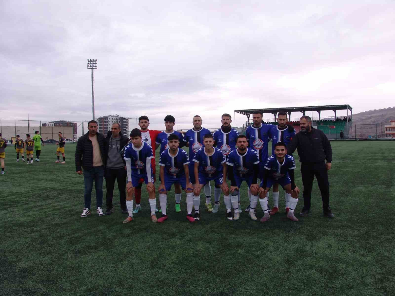 Kayseri 1. Amatör Küme: Talas Anayurtspor: 2 - Belsinspor: 1
