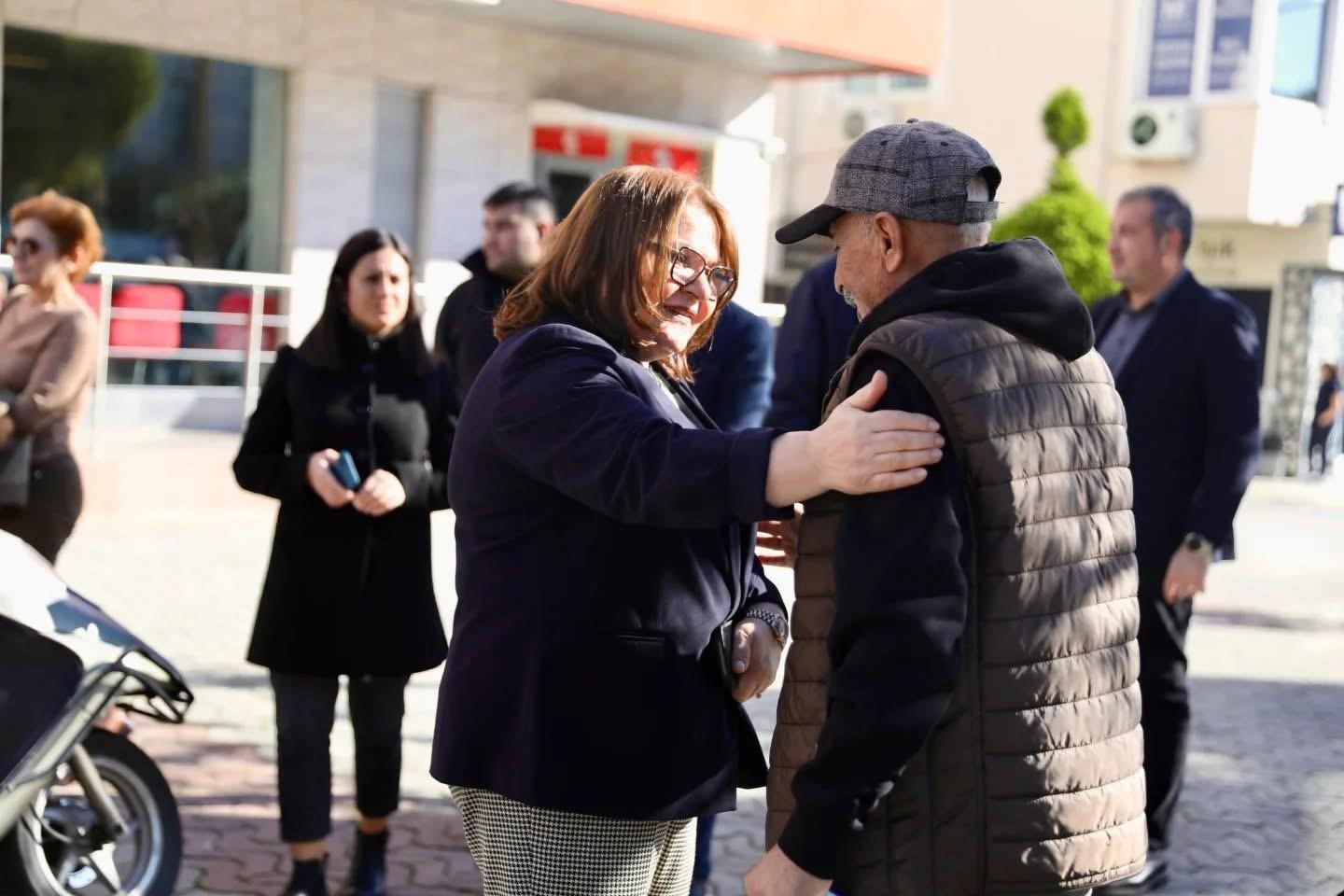 Başkan Gençay, Atatürk Bulvarı esnafı ile bir araya geldi
