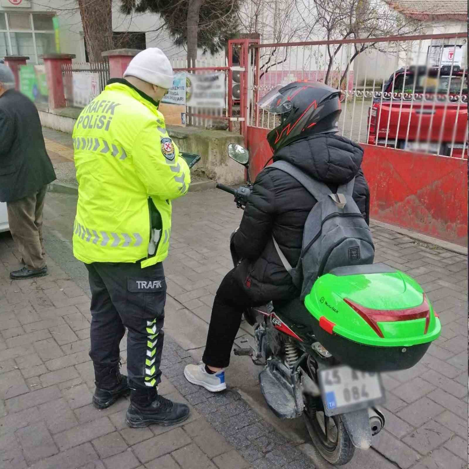 Manisa’da kurallara uymayan motosikletlilere ceza yağdı
