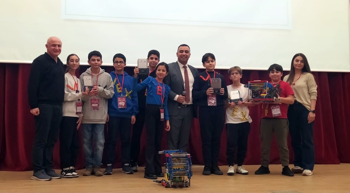 SANKO Okulları VEX IQ Robot Yarışması’ndan dört birincilikle döndü
