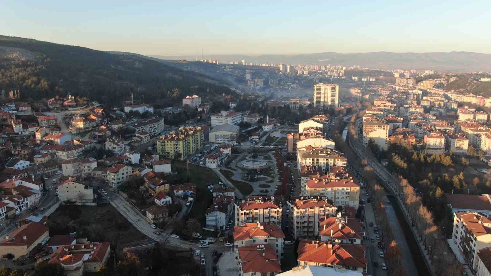 Belediyenin yüzde 208’lik zammı otopark ücretlerine de yansıdı, vatandaşlar tepki gösterdi
