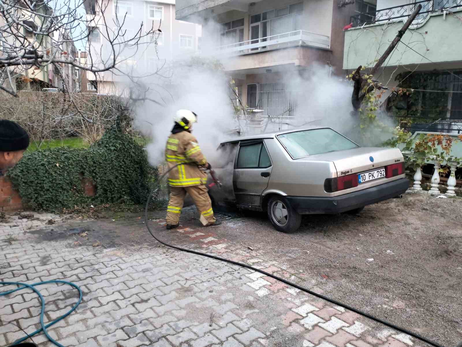 Havran’da araç yangınına itfaiye müdahale etti
