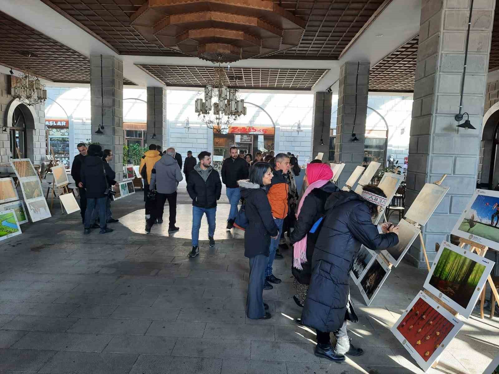 Kars’ta ‘Tarım, Orman ve İnsan’ temalı fotoğraf sergisi açıldı
