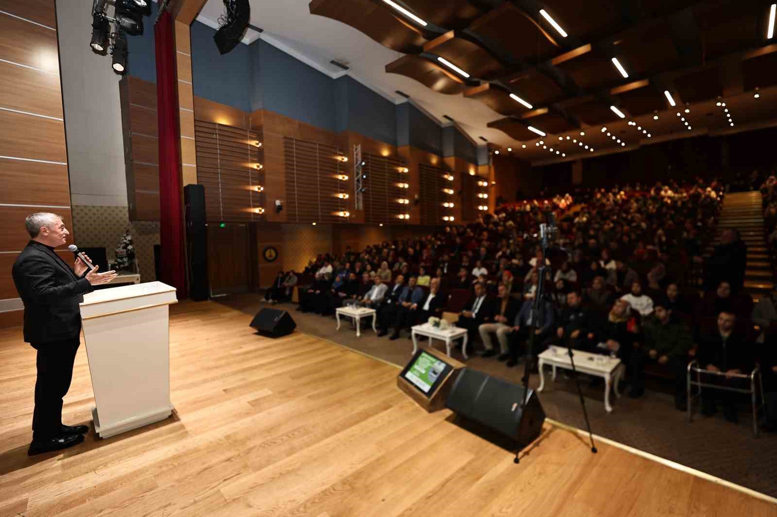 Şahinbey Belediyesi 177 öğrenciyi daha umreye gönderiyor
