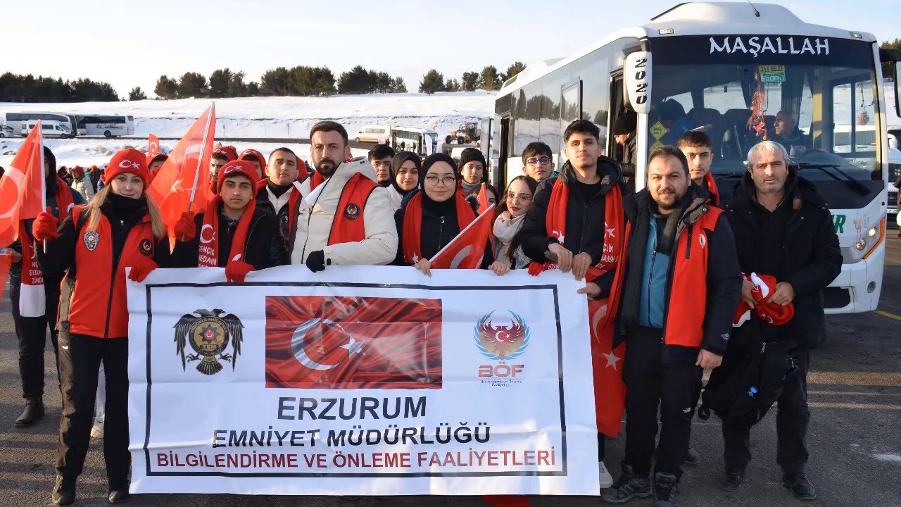 Polis bin 750 genci Sarıkamış Şehitlerine anma etkinliğine götürdü
