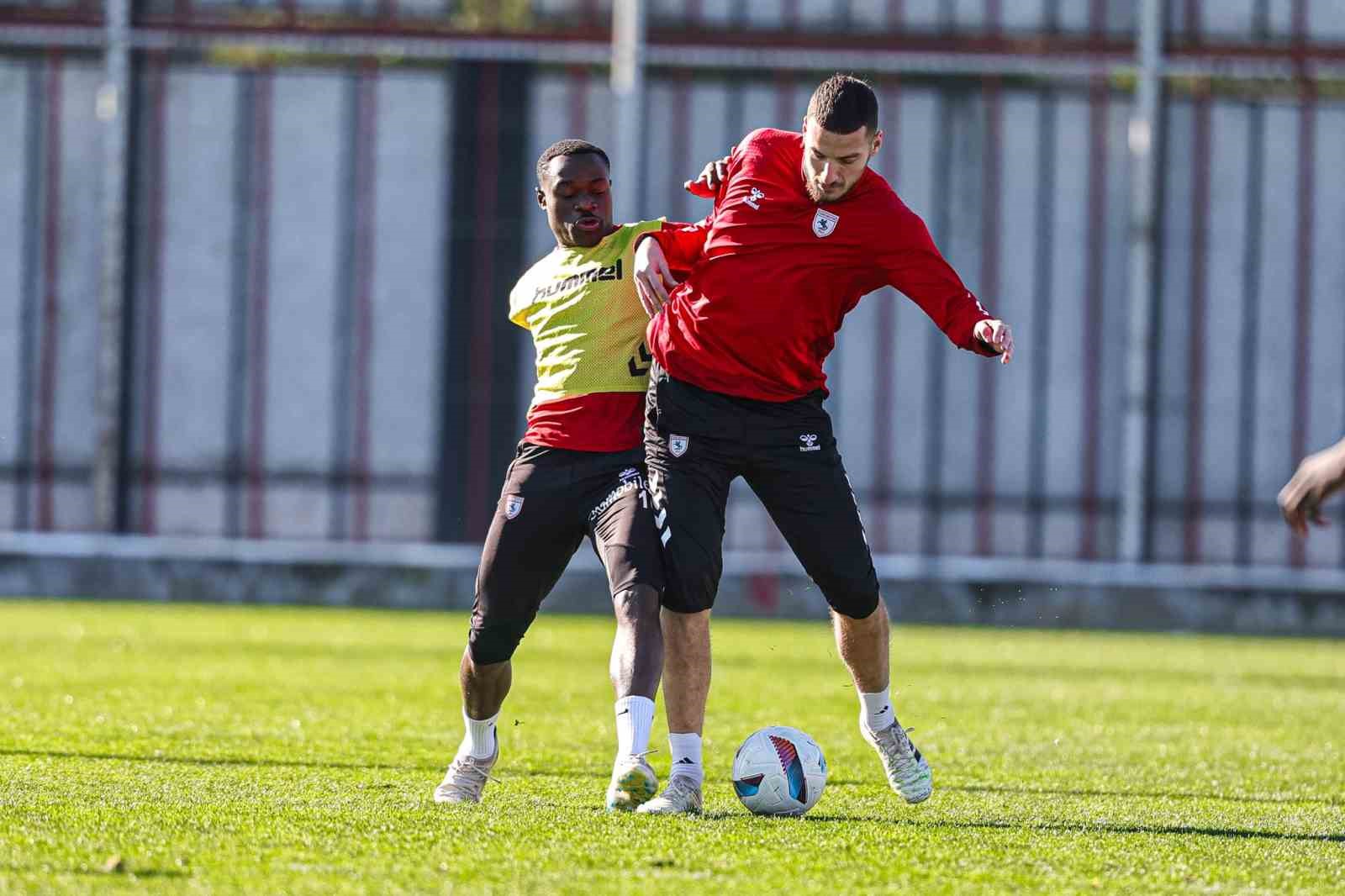 Samsunspor, Kayserispor maçı hazırlıklarına başladı
