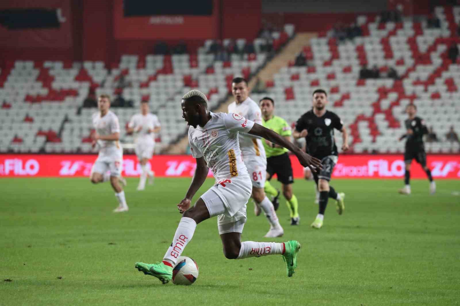 Ziraat Türkiye Kupası: Antalyaspor: 3 - Kocaelispor: 1 (Maç sonucu)
