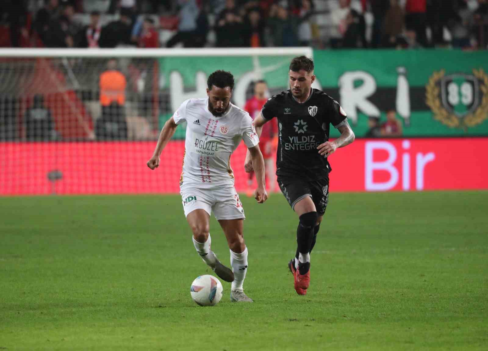 Ziraat Türkiye Kupası: Antalyaspor: 3 - Kocaelispor: 1 (Maç sonucu)
