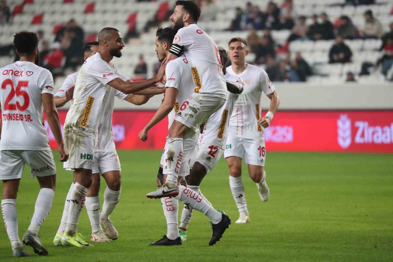 Ziraat Türkiye Kupası: Antalyaspor: 3 - Kocaelispor: 1 (Maç sonucu)
