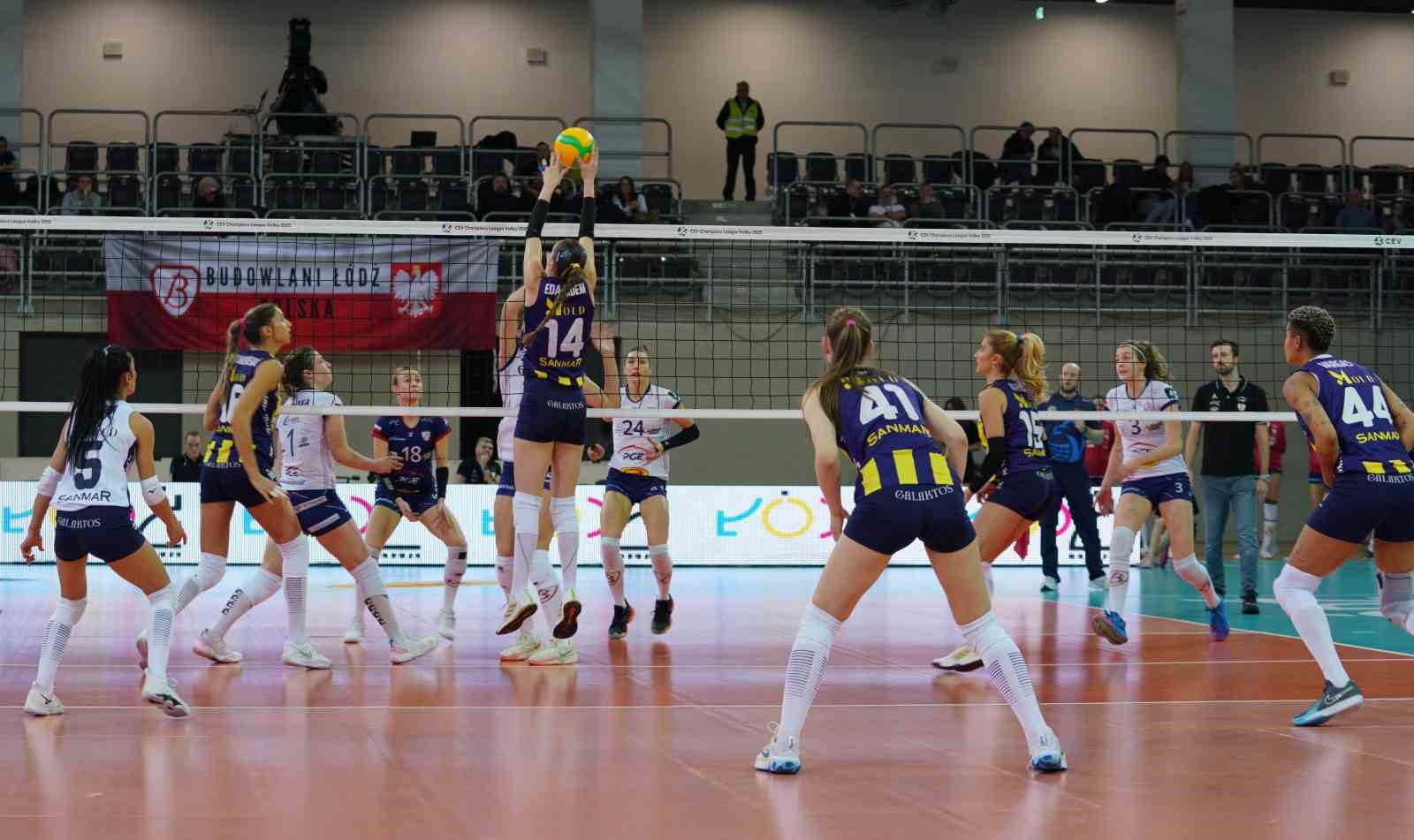 Fenerbahçe Medicana, CEV Şampiyonlar Ligi’nde çeyrek finali garantiledi
