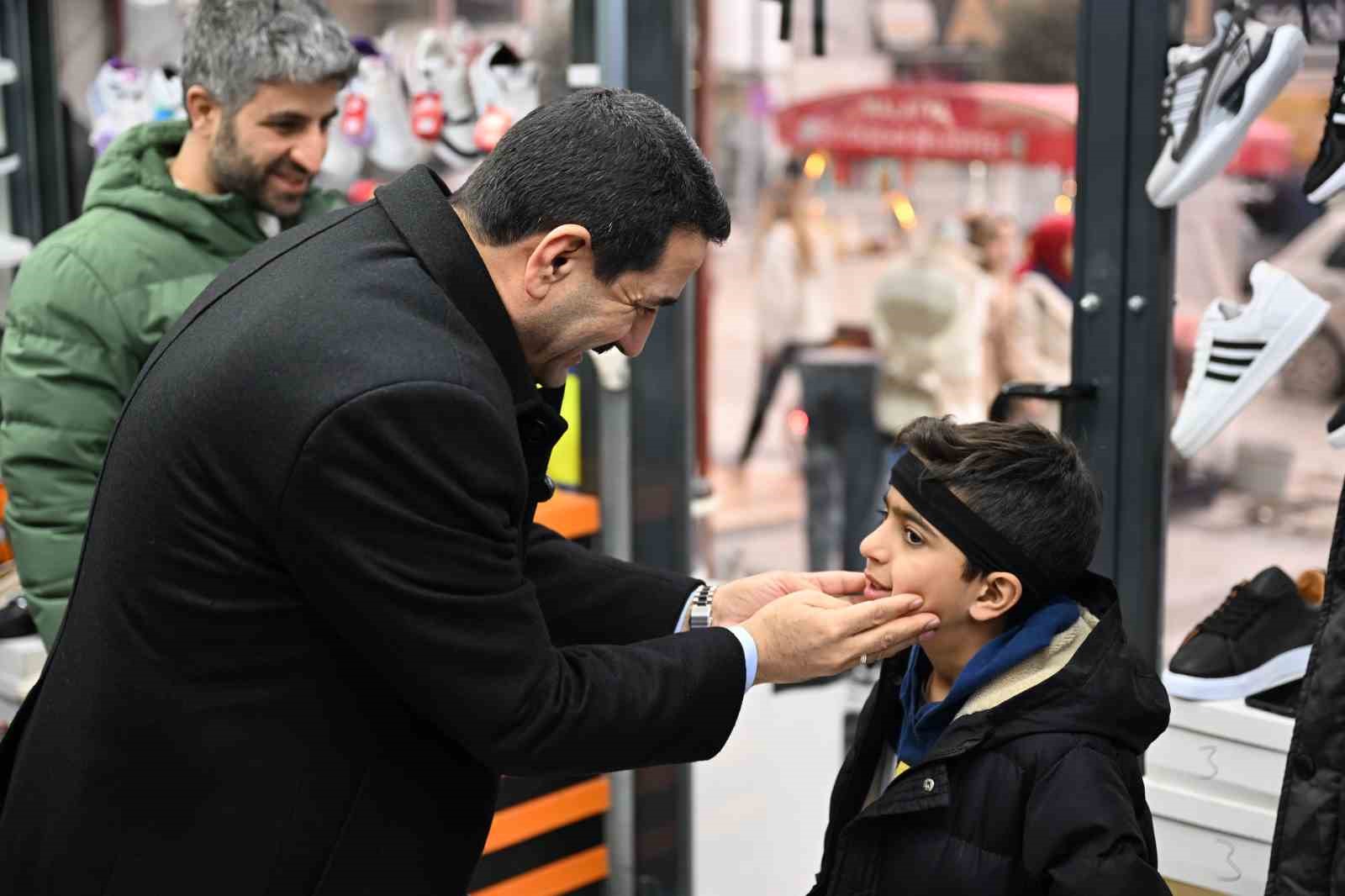 Taşkın İnönü caddesi esnafı ile bir araya geldi
