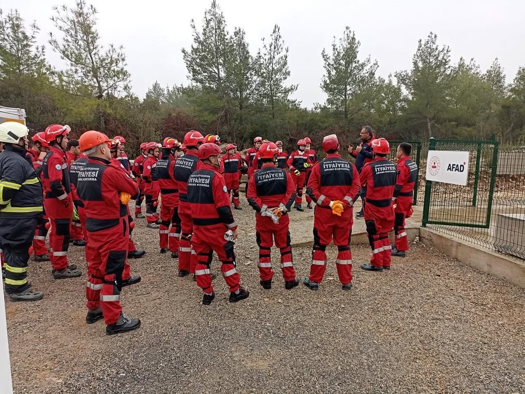 Muğla AFAD’dan itfaiye personeline deprem eğitimi
