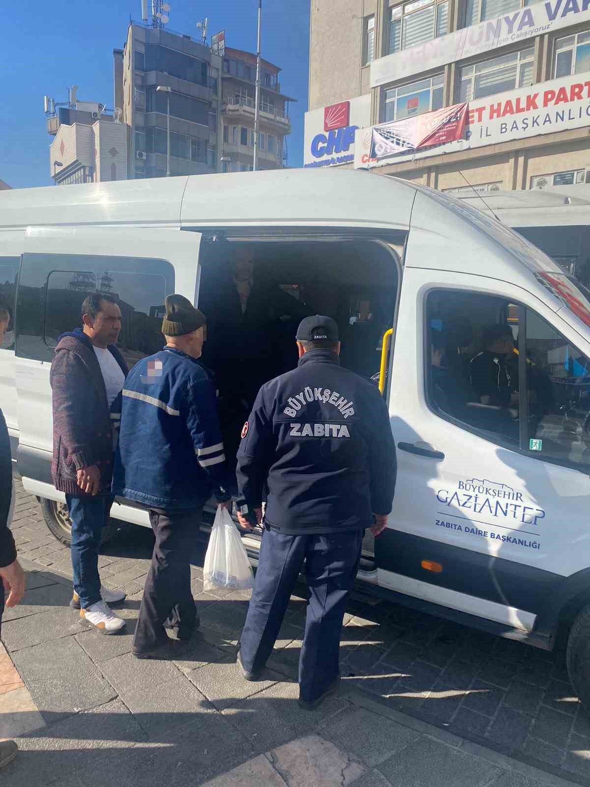 Gaziantep’te engelli rolü oynayan dilenci yakayı ele verdi
