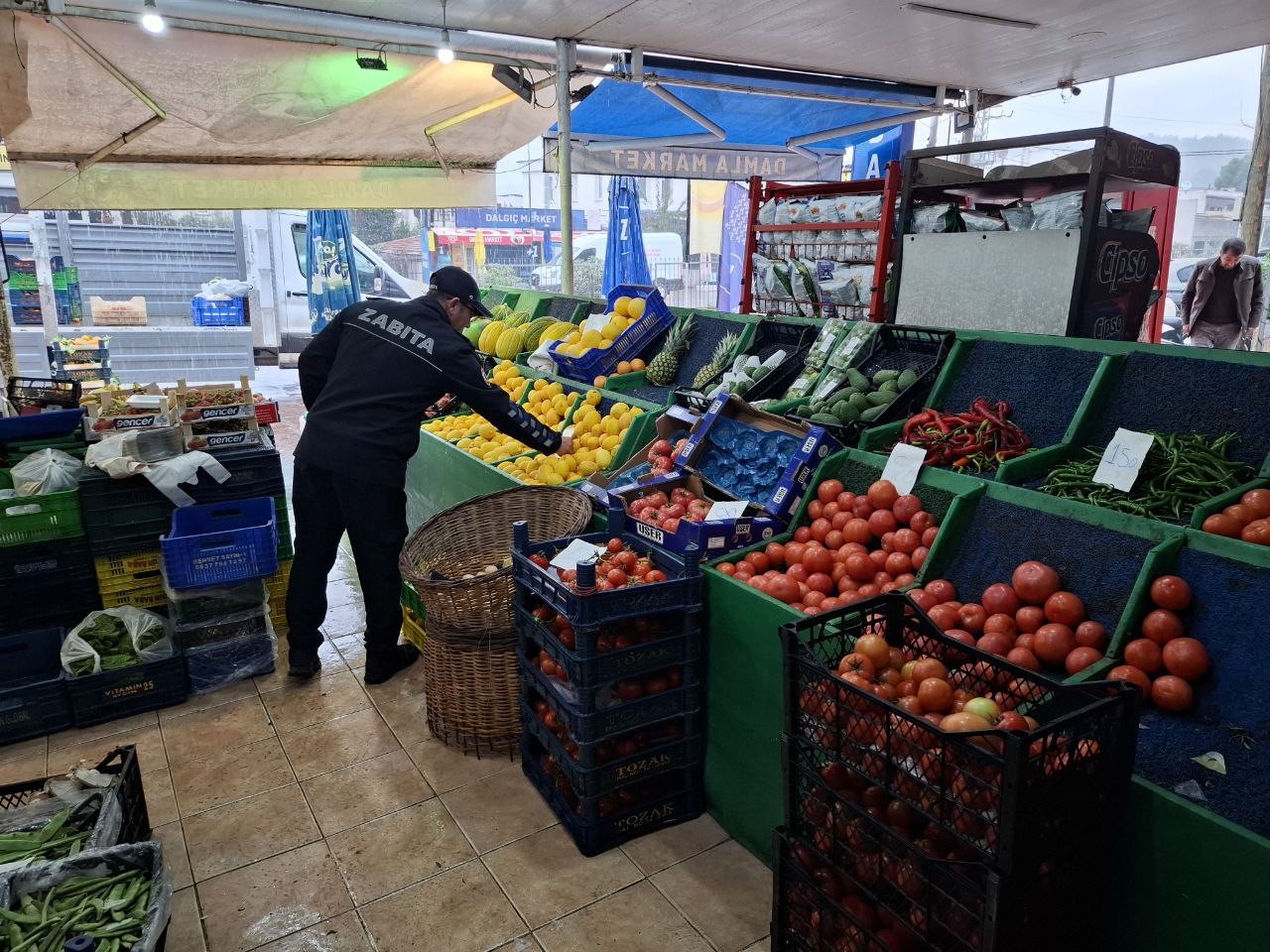 Bodrum’da manav ve şarküteri denetimleri sürüyor
