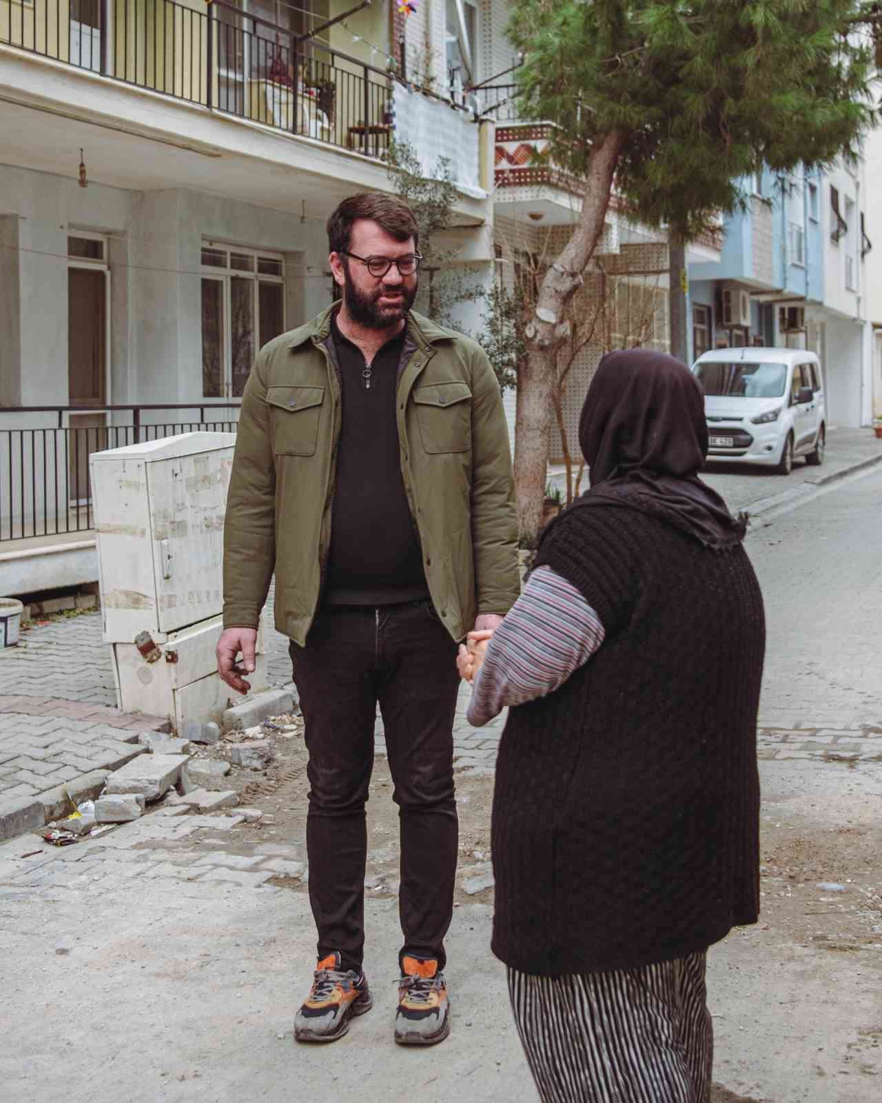 Kuşadası’nda yakacak yardımının son adresi Davutlar oldu
