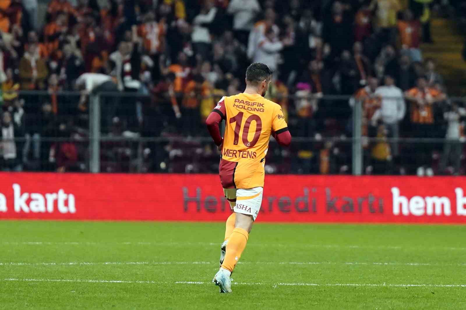 Ziraat Türkiye Kupası: Galatasaray: 2 - Başakşehir: 2 (Maç sonucu)
