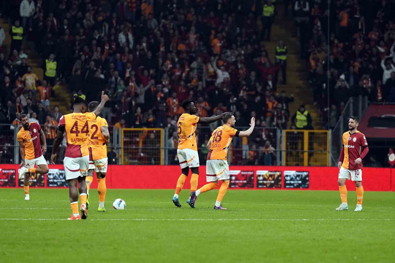 Ziraat Türkiye Kupası: Galatasaray: 2 - Başakşehir: 2 (Maç sonucu)
