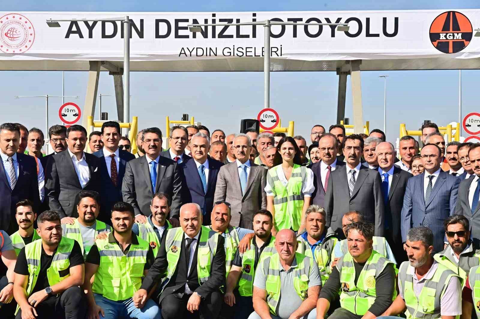 Cumhurbaşkanı Erdoğan, Aydın-Denizli Otoyolunun resmi açılışını gerçekleştirecek
