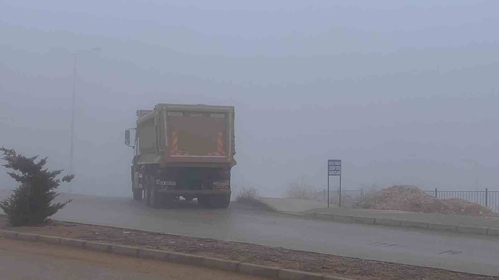 Elazığ’da sis etkisini sürdürüyor
