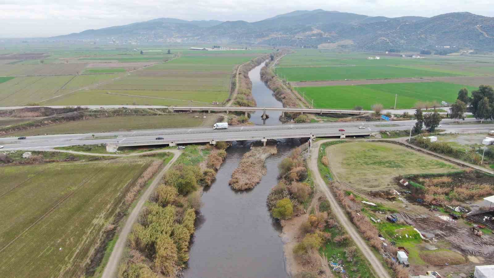 Aralık yağmurları Menderes’in debisini artırdı
