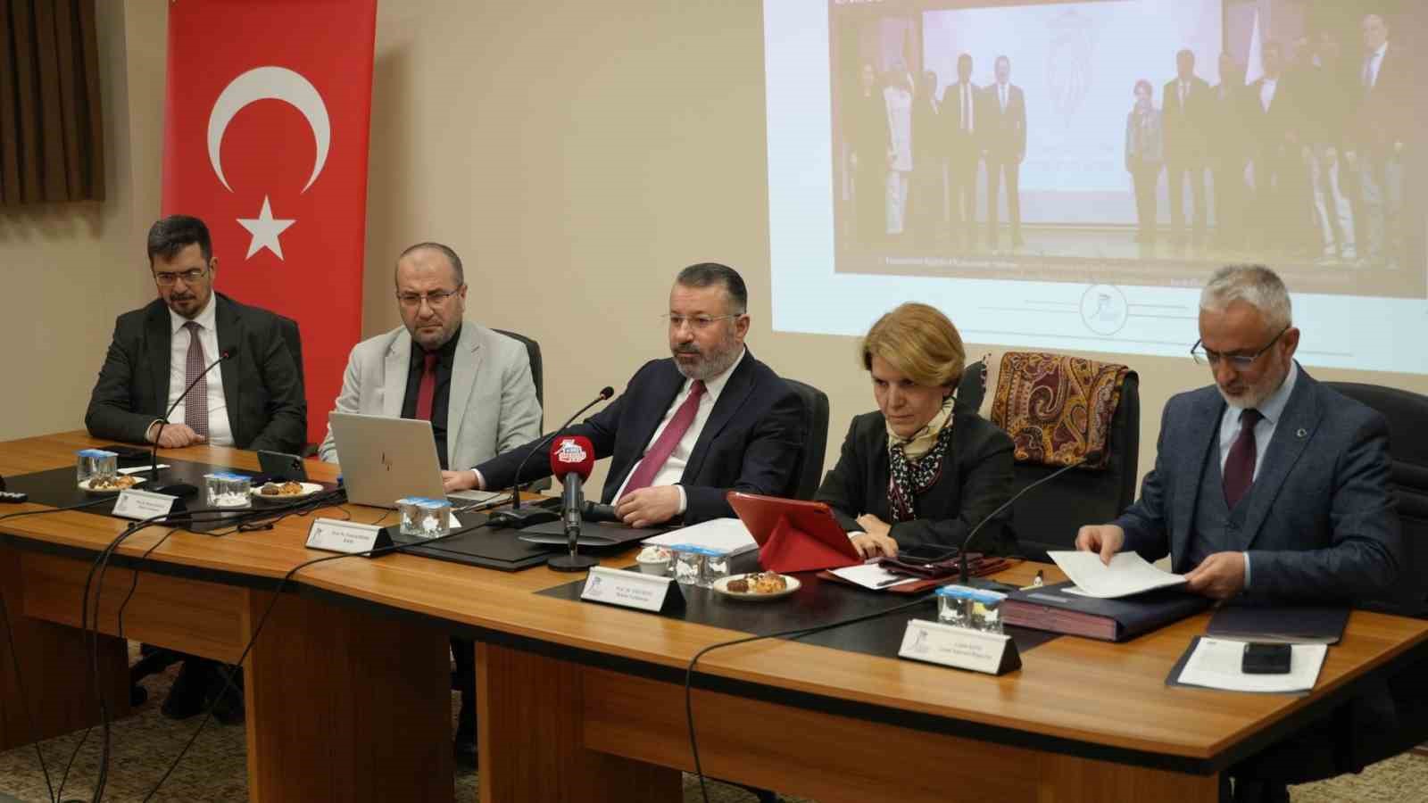 Karabük Üniversitesi Senato Toplantısı yapıldı
