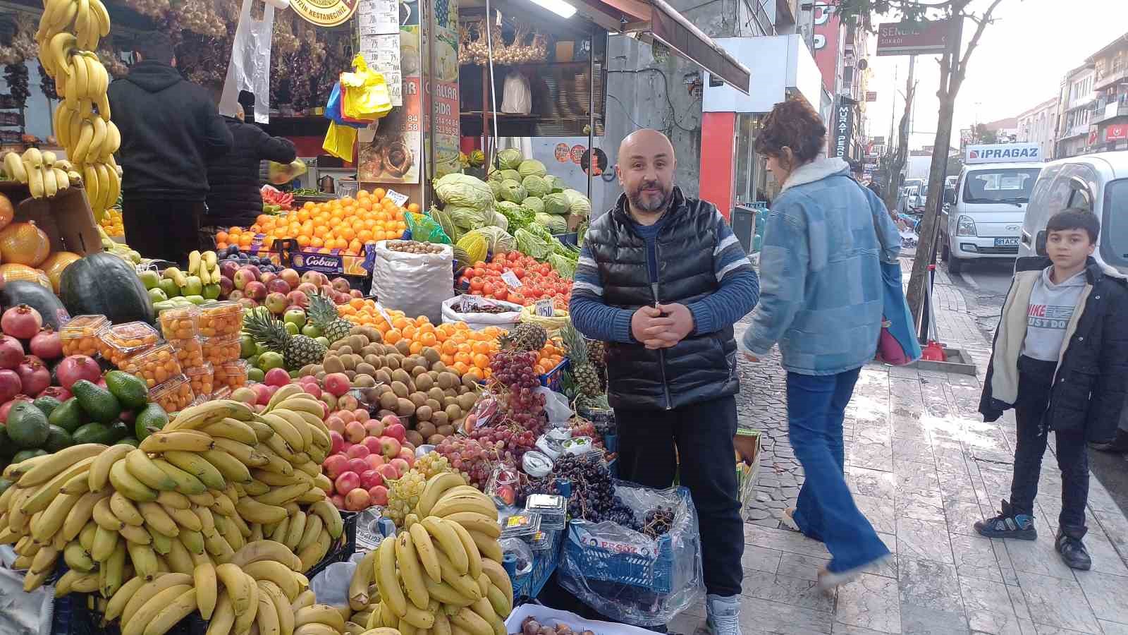 Hamileler için yaz meyveleri kışın da tezgahlarda
