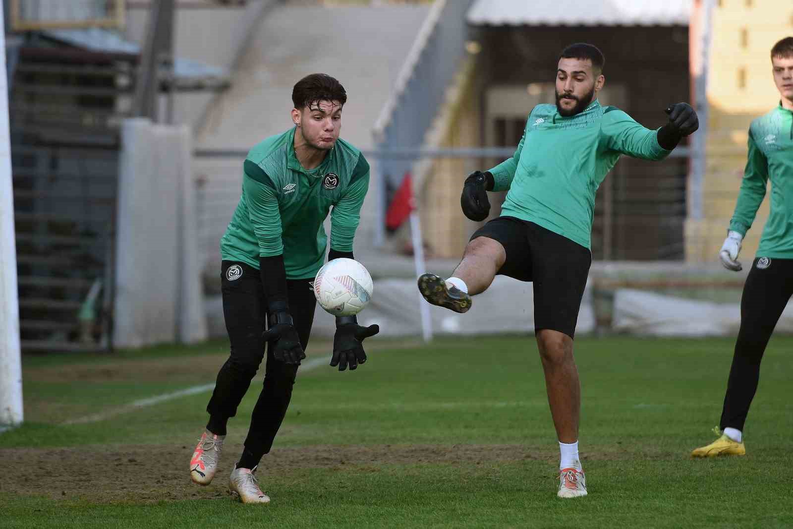 Manisa FK, Ümraniyespor maçı hazırlıklarına devam etti
