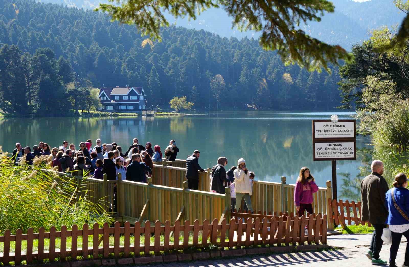 Bolu’ya yerli ve yabancı turistler akın etti: 2 milyon 303 bin 762 kişi geldi
