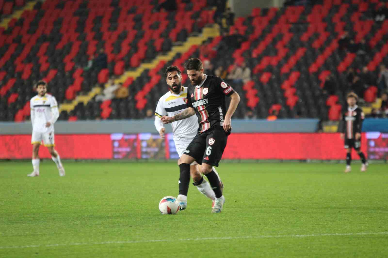 Ziraat Türkiye Kupası: Gaziantep FK: 1 - İstanbulspor: 0 (İlk yarı)
