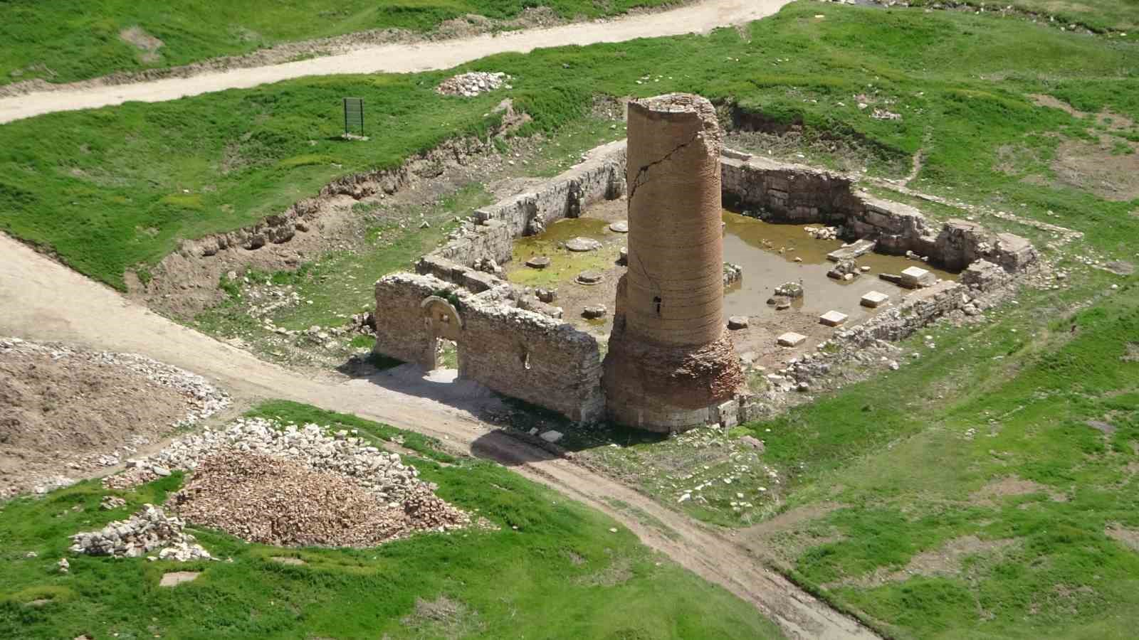 Eski Van Şehri görkemli geçmişine kavuşuyor
